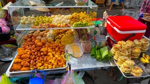 The Poetic Beauty of Morning Street Cries in Ho Van Cuong’s Rural Life - image 3