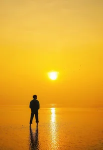 Savoring the Sunrise at Hung Yen’s Magical 'Infinity Sea' Mirror - image 0