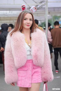 Concert Fashion Trends: Luxury Style and Gen Z Vibes at 'Anh Trai Say Hi' - image 6