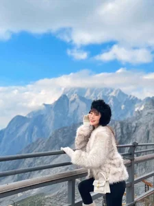 VTVcab MC Reveals Her Age-Defying Beautiful Mother - image 3