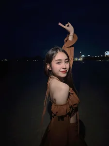 Multilingual Laotian Influencer Captivates Social Media with Stunning Bikini Photos - image 9
