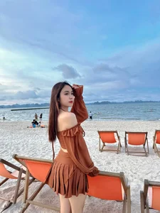 Multilingual Laotian Influencer Captivates Social Media with Stunning Bikini Photos - image 1