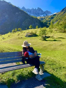 Vietnamese Director Shares 'Chill' Childbirth Experience in Switzerland - image 1