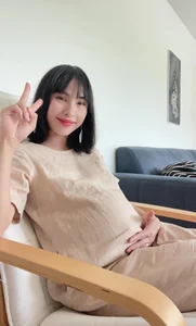 Vietnamese Director Shares 'Chill' Childbirth Experience in Switzerland - image 0
