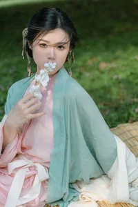 Art Language Vol.6466 Yu Han - Contemporary Aesthetic Visual Series - image 4