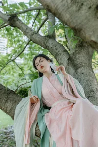 Art Language Vol.6466 Yu Han - Contemporary Aesthetic Visual Series - image 23