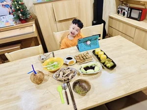 Pregnant Sao Mai Diem Hen Champion Shares Colorful, Nutritious Meals for Her Son - image 3