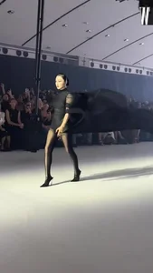 Fan Bingbing Shines on the Runway at Paris Fashion Week in France - image 3