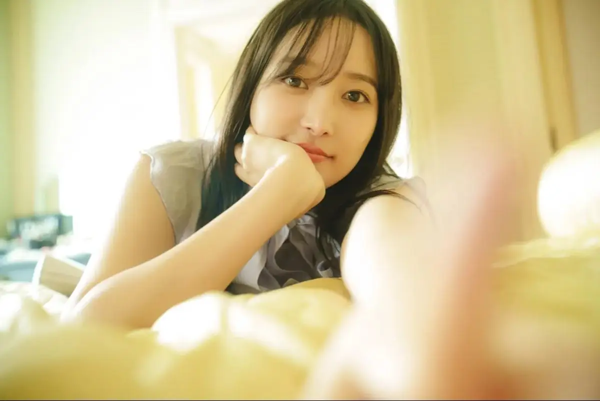 Ami Yamazaki's Alluring FRIDAY Monthly Girl 048 Part01: Exclusive Unreleased Beauty