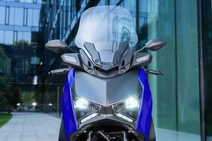 2026 Yamaha XMAX ABS: The Ultimate Maxiscooter Upgrade for Urban Commuters - image 9