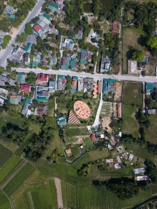 V4 House in Nghe An: A Contemporary Elliptical Garden Home Inspired by Tradition - image 17