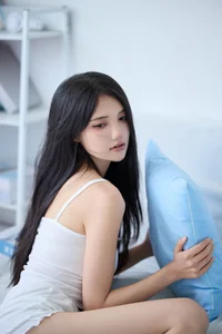 YiTuYu Art Language Vol.7643: Capturing the Ethereal Beauty of Duo Mi - image 5