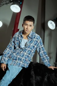 Vietnamese Actor Roundup: Do Duy Nam's Romantic Getaway and Thanh Son's New Chemistry - image 36