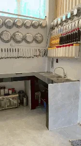 Mekong Delta Food Displays: A Kitchenware Store Illusion - image 2
