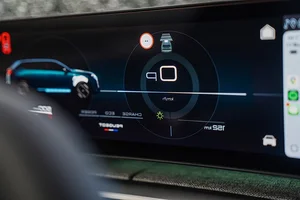 Peugeot 5008 Hybrid: A New Standard for Eco-Friendly Family SUVs - image 8