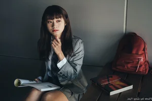 Elegant Campus Fashion: Ruoying’s Sophisticated Urban Style at the University of Science and Technology Beijing (USTB) with Chic Black Stockings - image 35