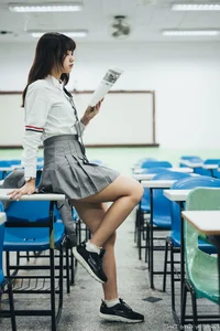Elegant Campus Fashion: Ruoying’s Sophisticated Urban Style at the University of Science and Technology Beijing (USTB) with Chic Black Stockings - image 16