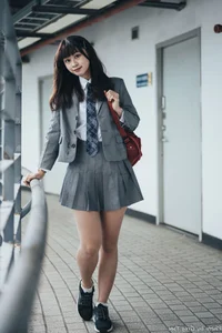 Elegant Campus Fashion: Ruoying’s Sophisticated Urban Style at the University of Science and Technology Beijing (USTB) with Chic Black Stockings - image 0