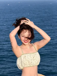 Toc Tien Clarifies Sweet Husband Messages Amid Playful 'New Marriage' Rumors - image 0