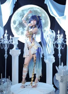 Stunning Iuno Cosplay by PoppaChan from Wuthering Waves - High-Quality Anime Gaming Photography Part 01 - image 5