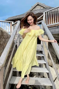 Hong Diem Showcases Ageless Grace and Sophistication in a Stunning Sheer Gown - image 8