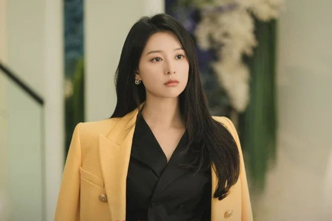 Kim Ji Won Expresses Mixed Feelings as Queen of Tears Concludes