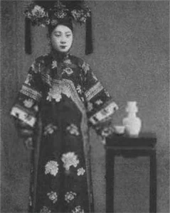 The Real Beauty of Late Qing Dynasty Princesses: History vs. Fiction - image 6