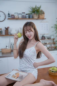 YiTuYu Art Language Vol.10315 Xiao Yi: Captivating 44-Photo Portrait Series for Art Enthusiasts - image 10