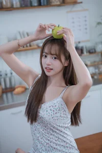 YiTuYu Art Language Vol.10315 Xiao Yi: Captivating 44-Photo Portrait Series for Art Enthusiasts - image 30