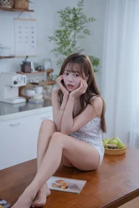 YiTuYu Art Language Vol.10315 Xiao Yi: Captivating 44-Photo Portrait Series for Art Enthusiasts - image 24