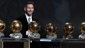 Debating the 10 Greatest Football Players Ever: Messi Leads as Ronaldo Ranks Lower - image 2