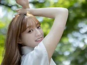 Kana Nakada's Captivating Charm: FRIDAY Digital Photo Book 'Konna ni Soba ni Iru noni' - A Must-See Collection. - image 7
