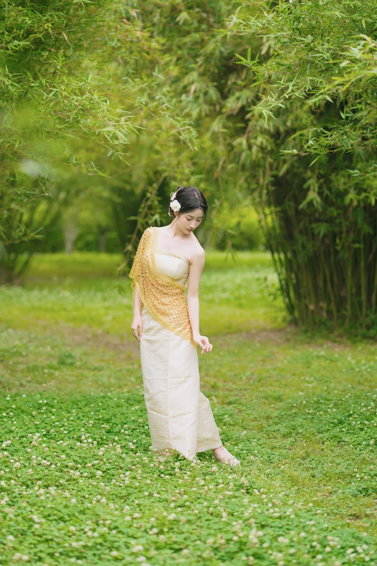 YiTuYu Art Language Vol.4967: Featuring the Elegant Mian Mian Photography Collection