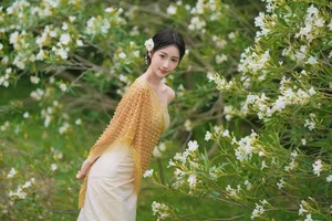 YiTuYu Art Language Vol.4967: Featuring the Elegant Mian Mian Photography Collection - image 45