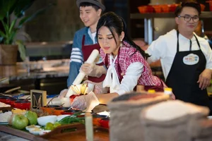 Miss Vietnam Do Thi Ha Shares Delicious Hometown Dishes and Comfort Food - image 11