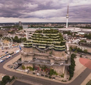 From War Relic to Green Oasis: The Transformation of Hamburg's St. Pauli Bunker - image 9