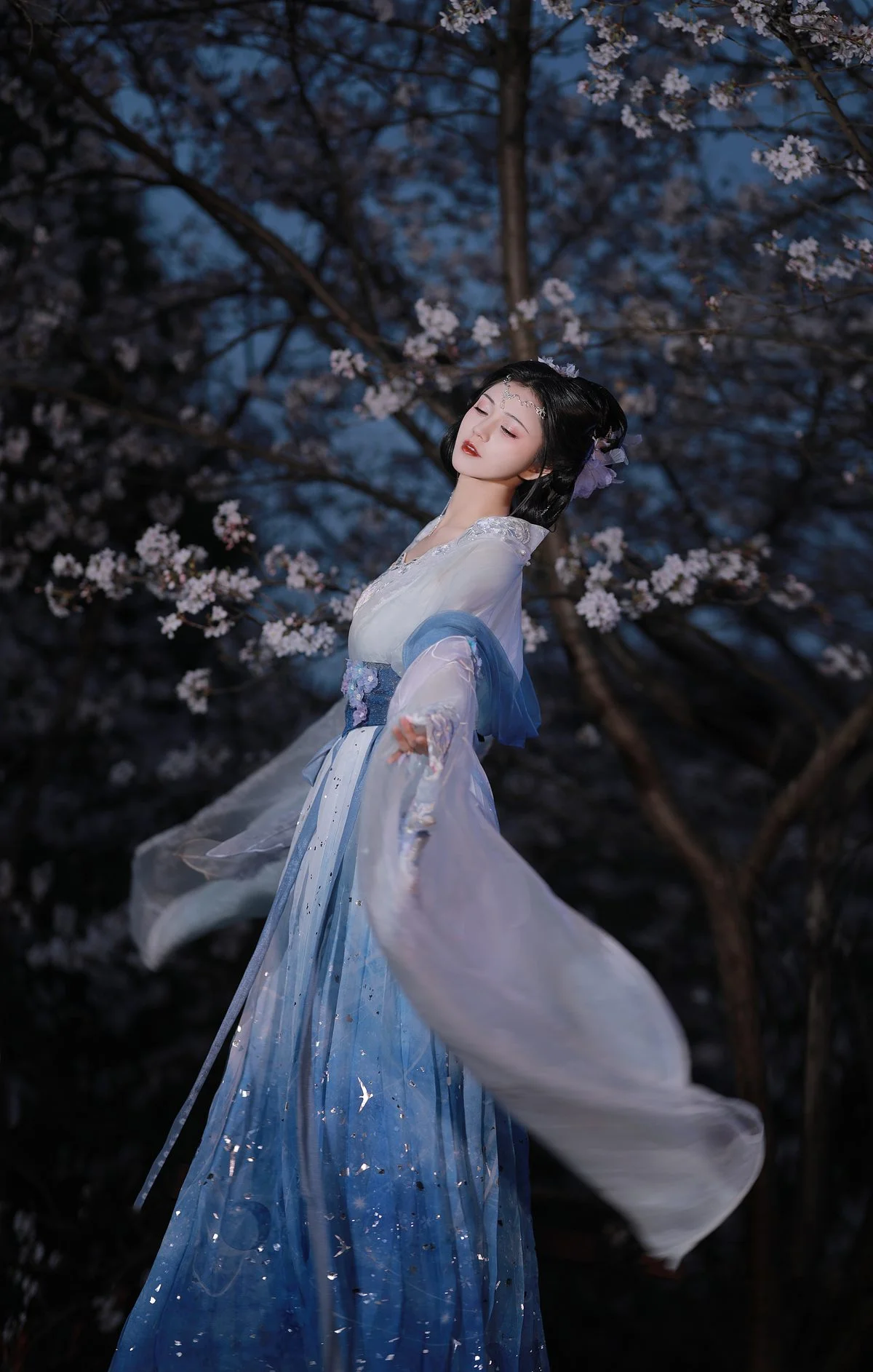 YiTuYu Art Language Vol.4262: The Ethereal Aesthetic of Wu Sui in Modern Photography