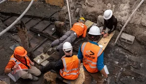 Construction Workers Unearth Incredible 19th-Century Treasure Trove - image 6