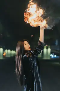 YiTuYu Vol.8615 Shi Yi: Fiery Allure & Decadent Style – A Mysterious Encounter - image 4