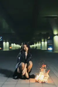 YiTuYu Vol.8615 Shi Yi: Fiery Allure & Decadent Style – A Mysterious Encounter - image 1