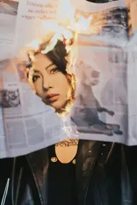 YiTuYu Vol.8615 Shi Yi: Fiery Allure & Decadent Style – A Mysterious Encounter - image 9