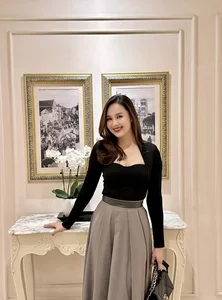 Hong Diem: From Humble Beginnings to VTV Rating Queen’s Modest Luxury - image 2
