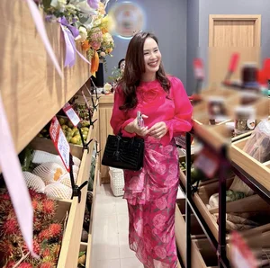 Hong Diem: From Humble Beginnings to VTV Rating Queen’s Modest Luxury - image 11