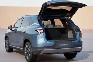 Chevrolet Captiva EV: A Strategic Blend of American Heritage and Modern Electric Powertrains - image 7