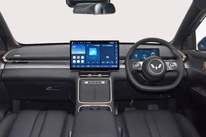 Chevrolet Captiva EV: A Strategic Blend of American Heritage and Modern Electric Powertrains - image 8
