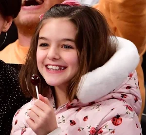 Suri Cruise’s New Chapter: Taking Her Mother’s Name and Moving On from Tom Cruise - image 35