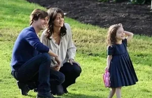 Suri Cruise’s New Chapter: Taking Her Mother’s Name and Moving On from Tom Cruise - image 26