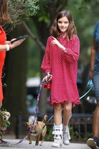 Suri Cruise’s New Chapter: Taking Her Mother’s Name and Moving On from Tom Cruise - image 31