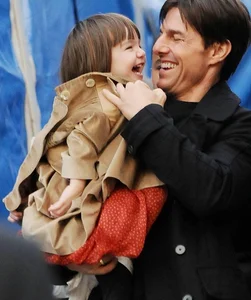 Suri Cruise’s New Chapter: Taking Her Mother’s Name and Moving On from Tom Cruise - image 12