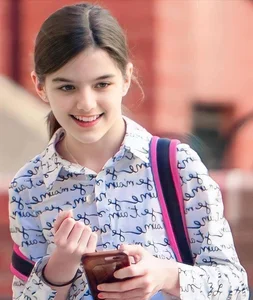 Suri Cruise’s New Chapter: Taking Her Mother’s Name and Moving On from Tom Cruise - image 30